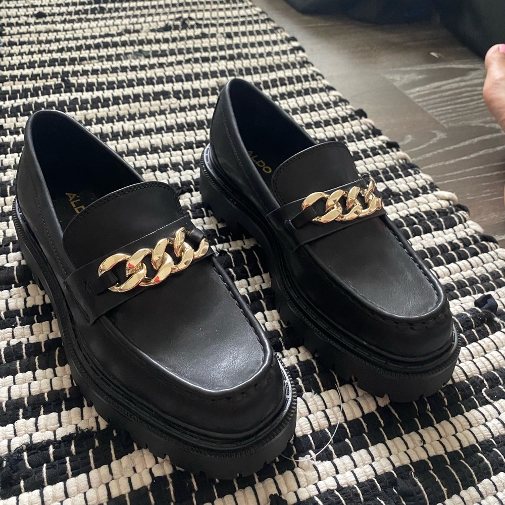 Aldo Platform Loafers size 9!